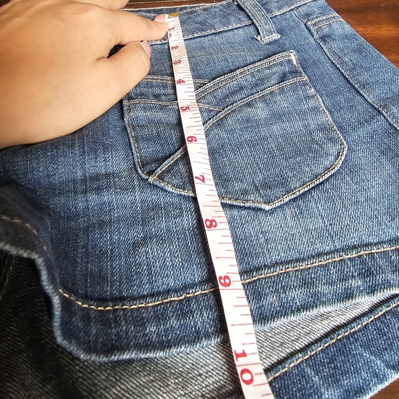 🌻 American Eagle Vintage Denim Shorts - Size 8 - Picture 7 of 11